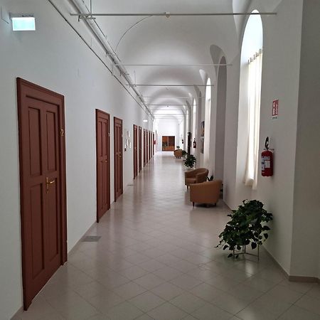Lupi E Agnelli Bed and Breakfast Bari Exteriör bild