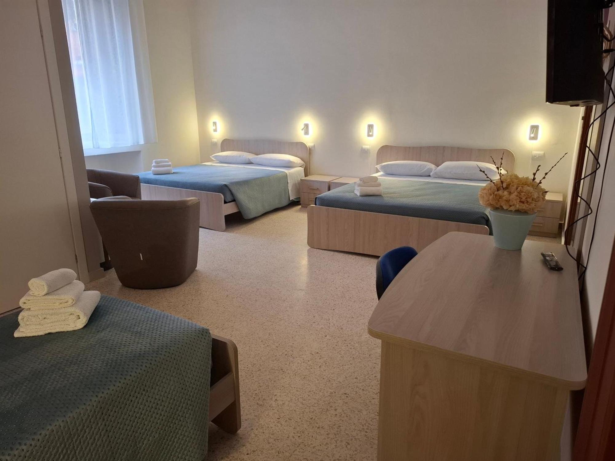 Lupi E Agnelli Bed and Breakfast Bari Exteriör bild