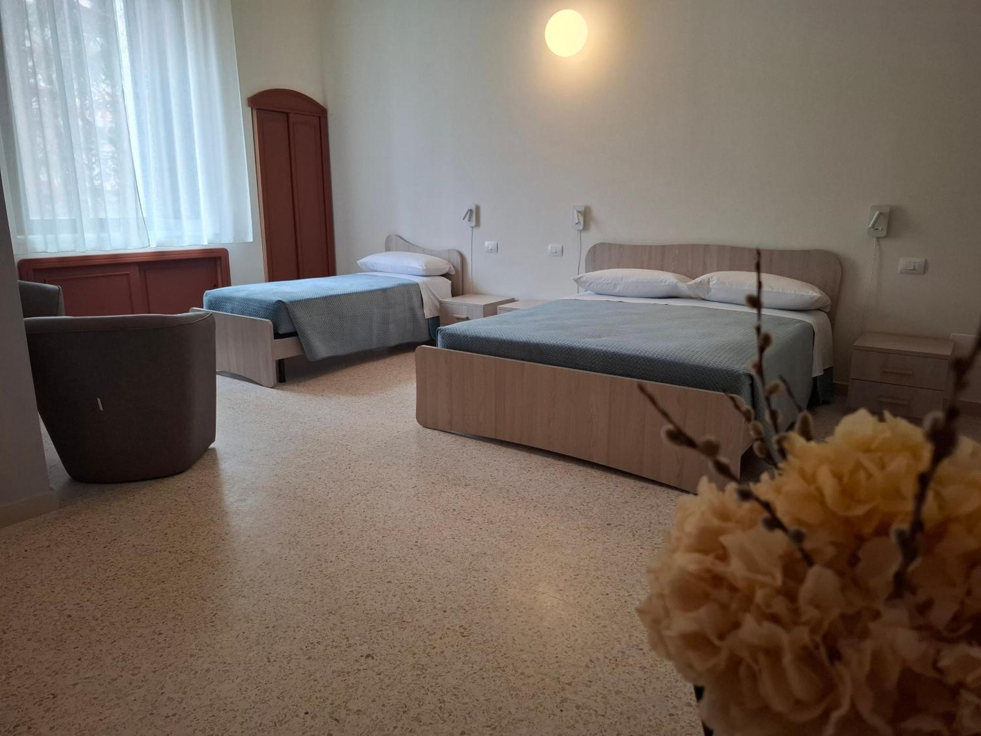 Lupi E Agnelli Bed and Breakfast Bari Exteriör bild